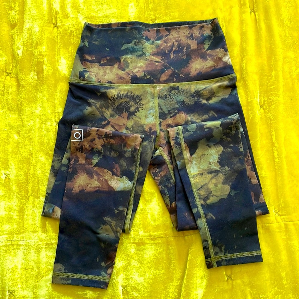 Fleo El Toro 25” Ivy Night Bounce Leggings S